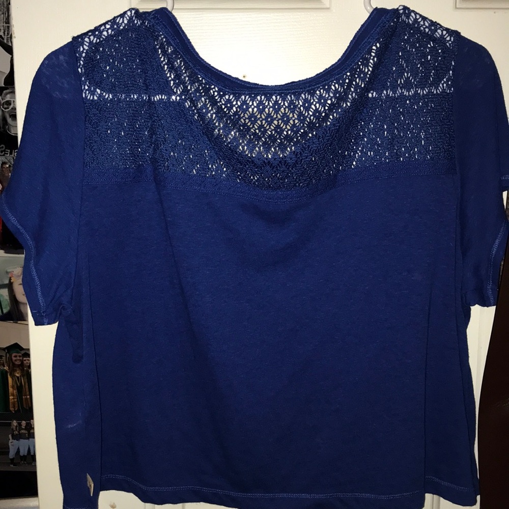 Hollister Crop Top - Picture 2 of 3
